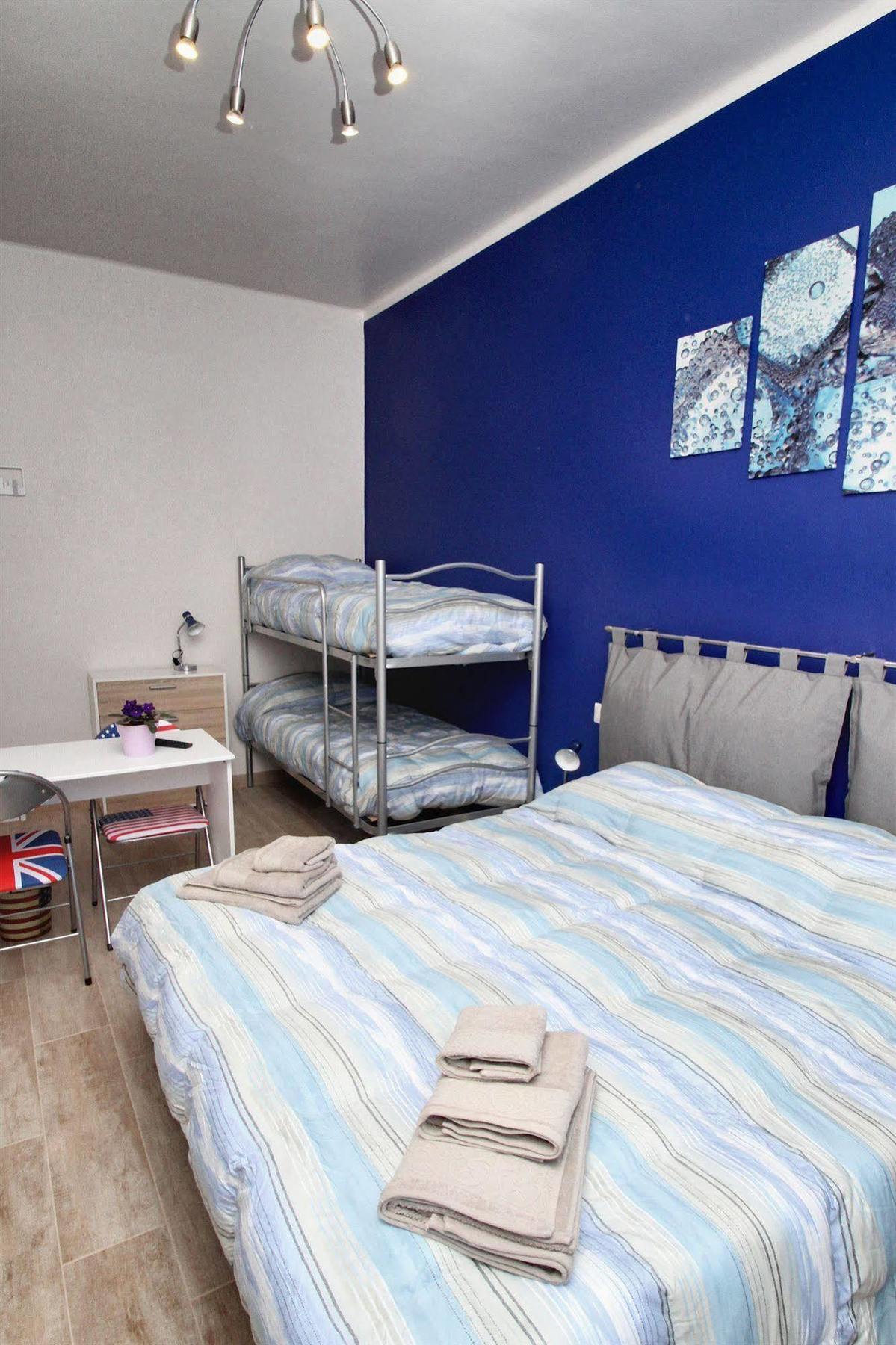 B&B Il Rosso E Il Blu Cuneo Exteriör bild